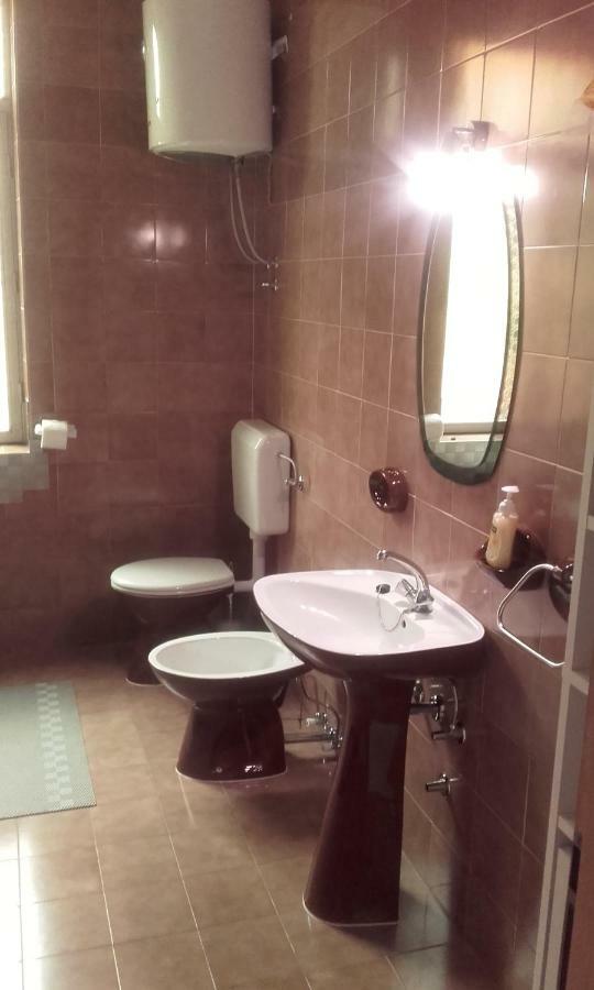 Hilda Vela Apartment Подгора Екстериор снимка