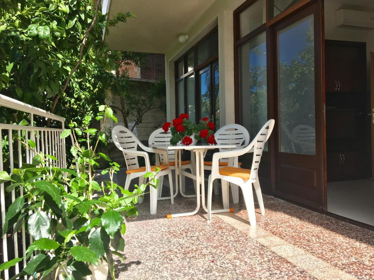 Hilda Vela Apartment Подгора Екстериор снимка